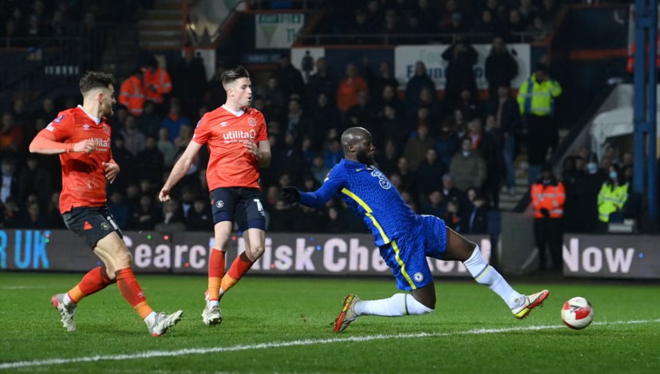 Soi keo nha cai Luton Town vs Chelsea moi nhat
